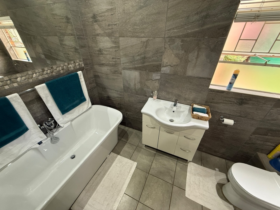 3 Bedroom Property for Sale in Bodorp North West